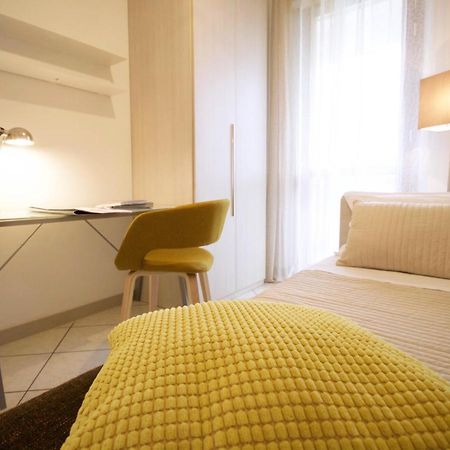 Hq Aparthotel Milano Inn - Smart Suites Cinisello Balsamo Exterior foto